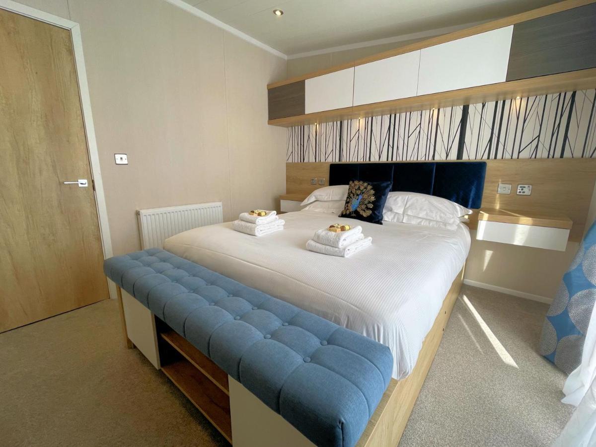 Luxury Lakeside Lodge With Htub Beautiful Views 安南 外观 照片